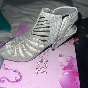 Women’s shoes all different brands and sizes are from 6- 8